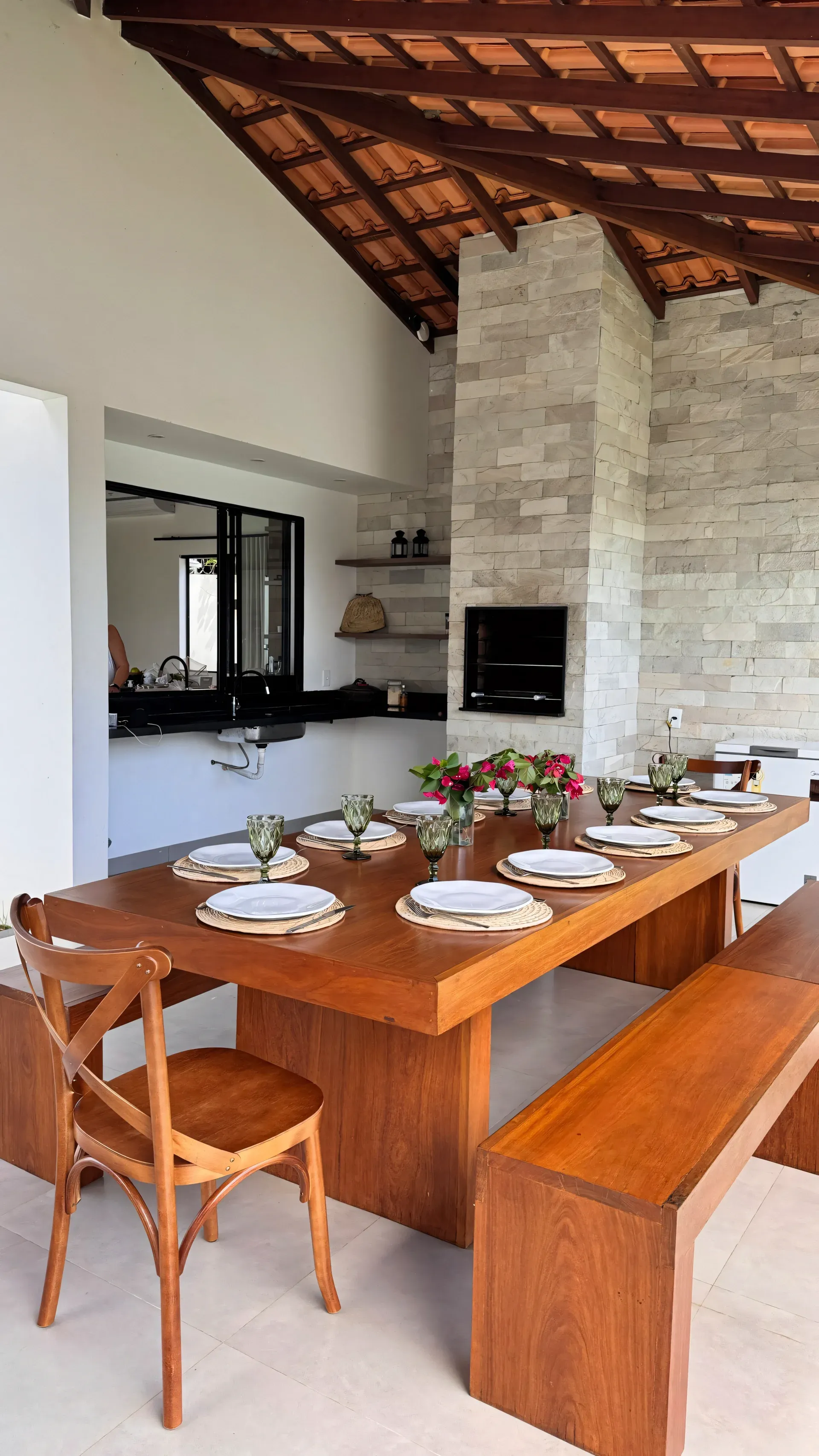 Churrasqueira e mesa